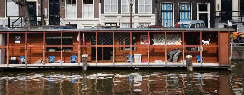 De Poezenboot (Cat Boat) Amsterdam