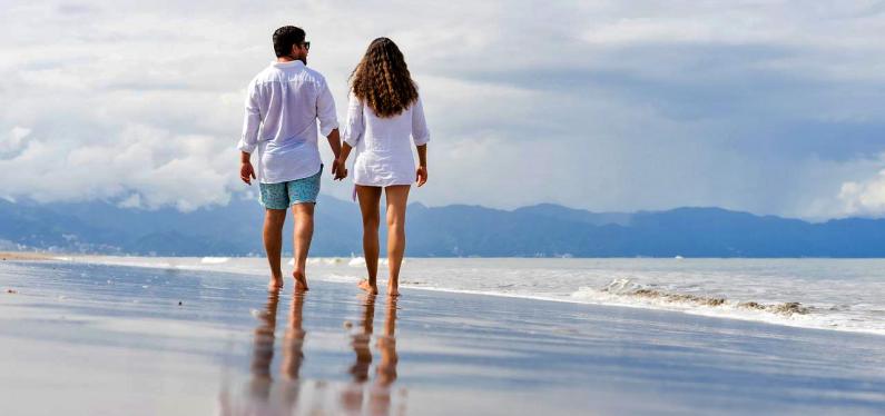 Enjoy a romantic and luxurious minimoon 