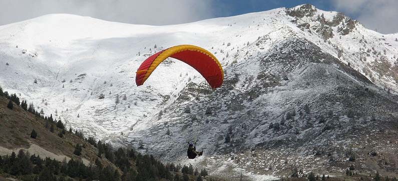 Paragliding in Morzine, French Alps